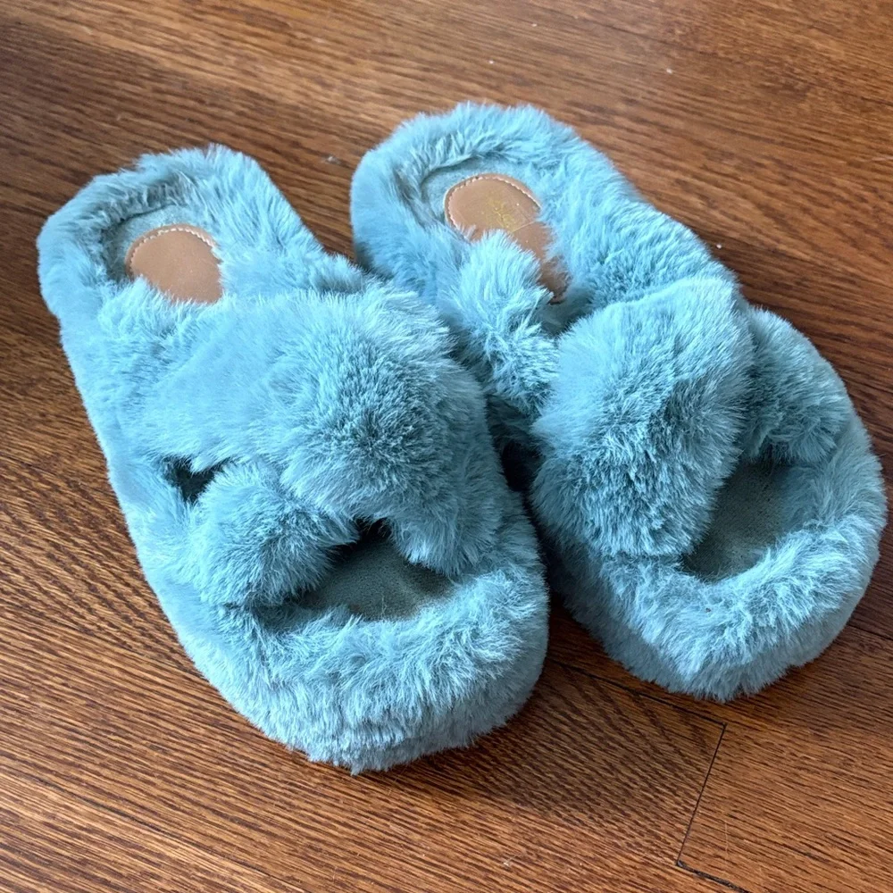 Fluffy Blue Slippers